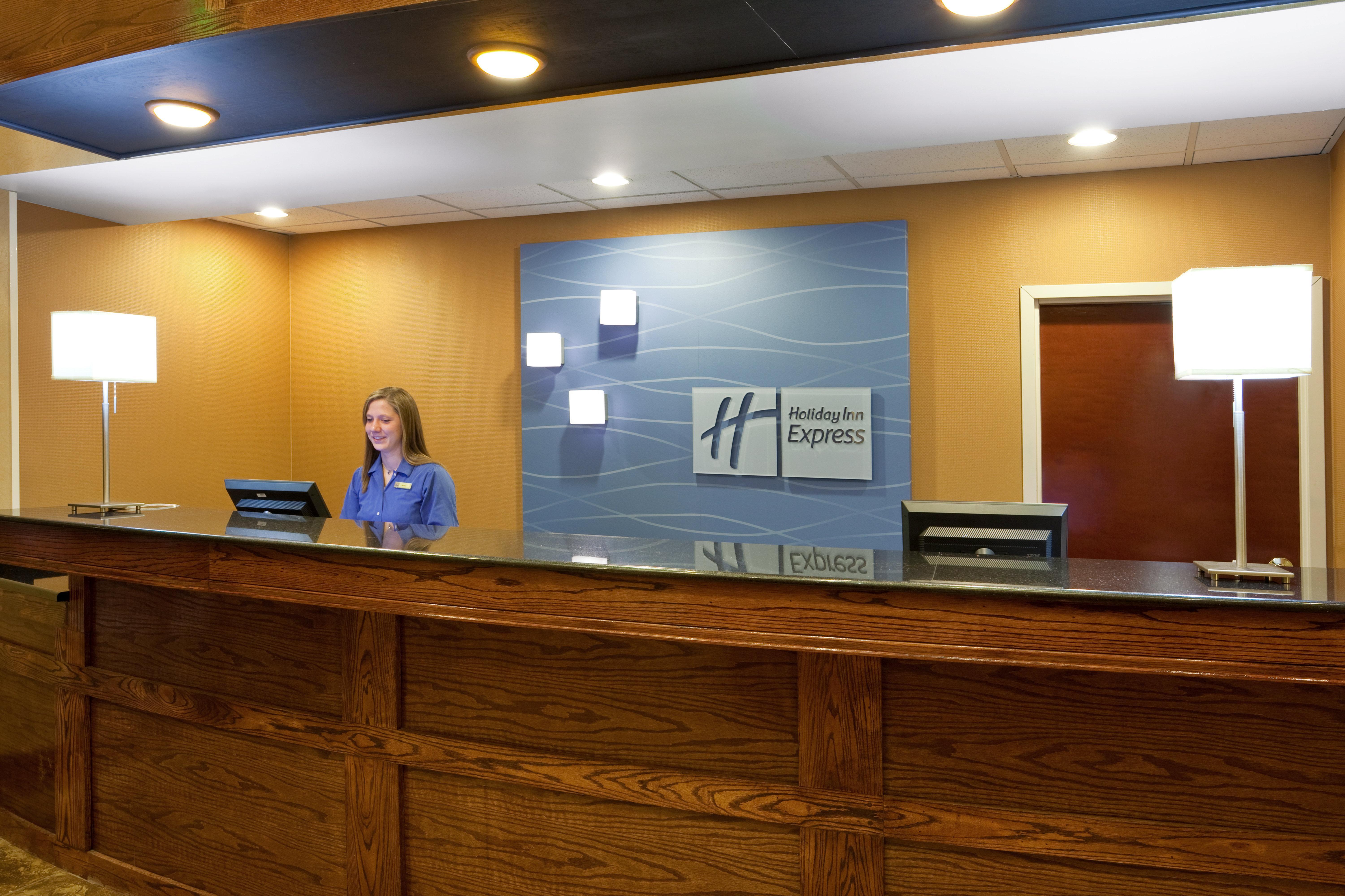 Holiday Inn Express Hotel & Suites Cleveland-Streetsboro By Ihg Exterior photo